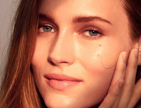 BB cream ligera para protección y maquillaje natural en climas cálidos – FQC